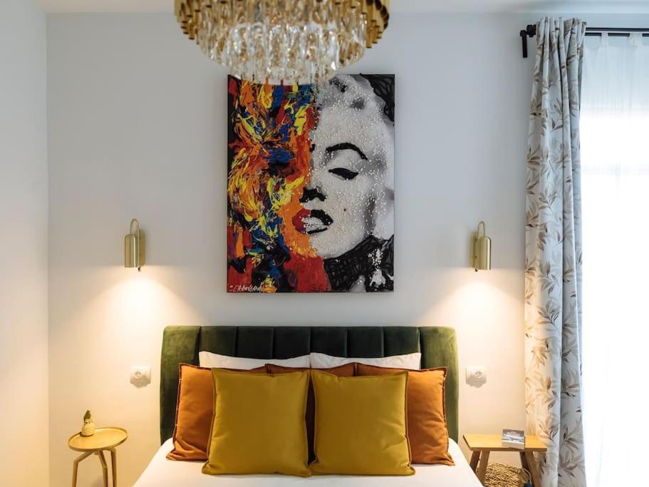 Ferienwohnung Le Bijou De Marilyn Bukarest Exterior foto